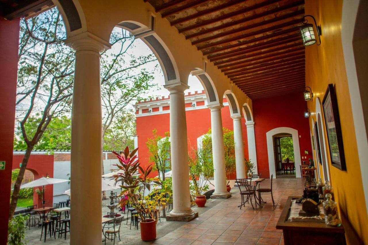 Hotel Boutique Hacienda Del Gobernador โคลิมา ภายนอก รูปภาพ